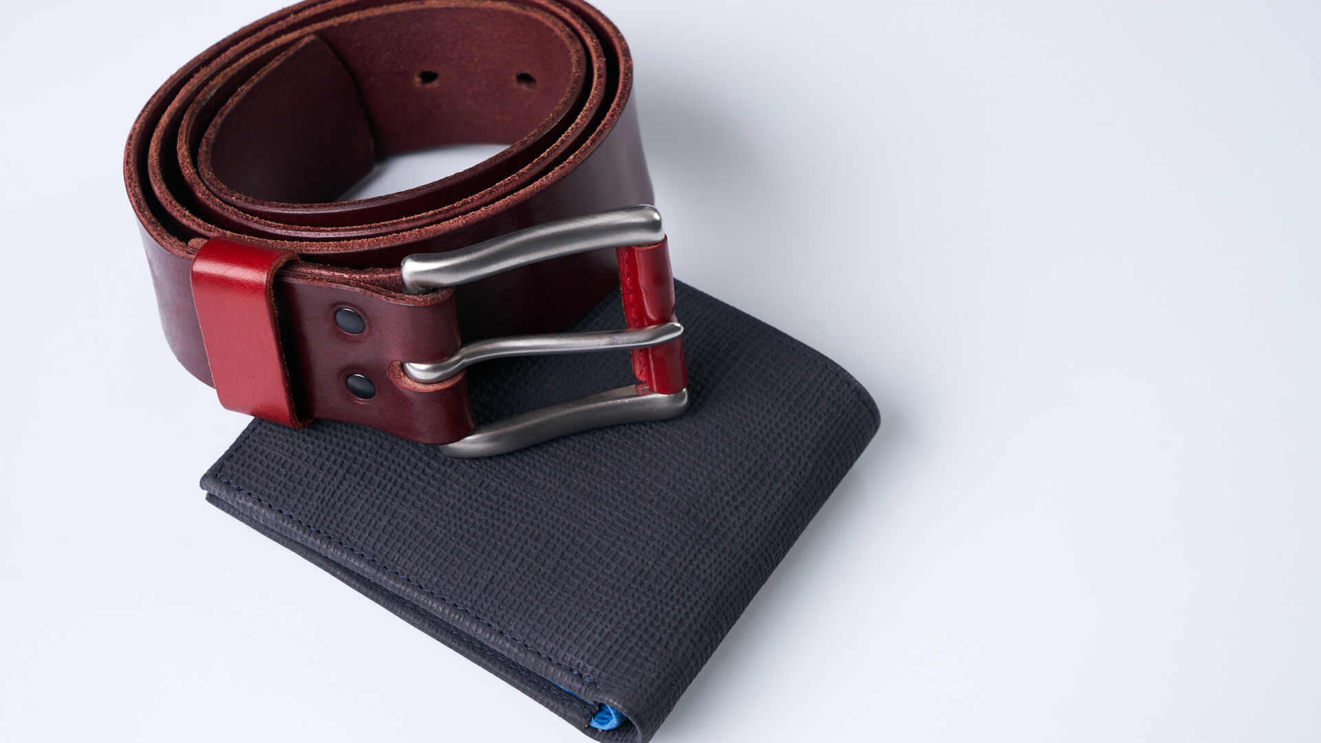 cintura e portafoglio da uomo- il set regalo perfetto