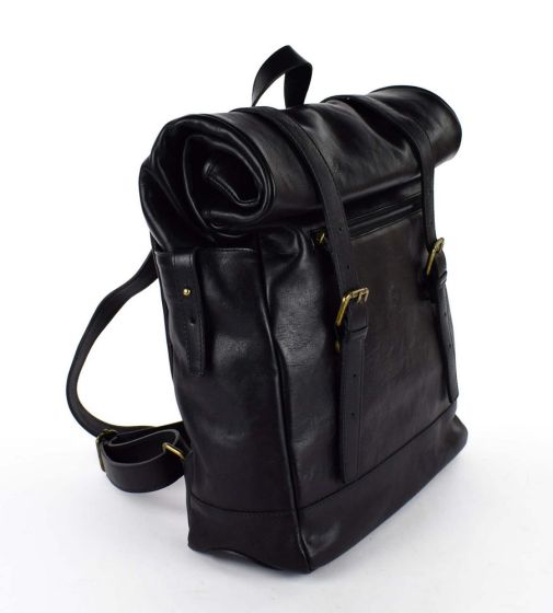 Backpack in leather Valentina In Pell 4241 Black - Shop and  display picture 3